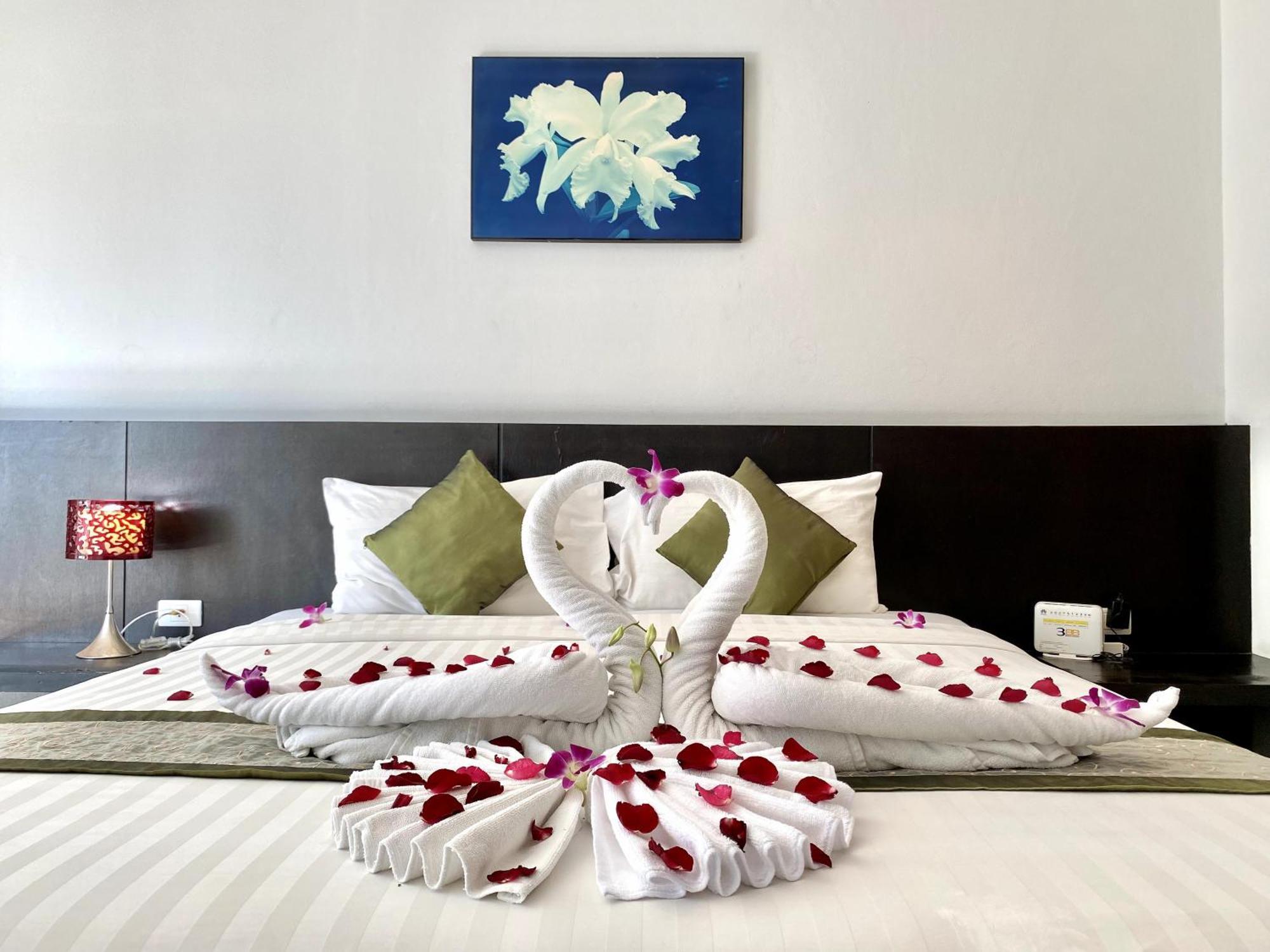Apk Resort Patong Kültér fotó