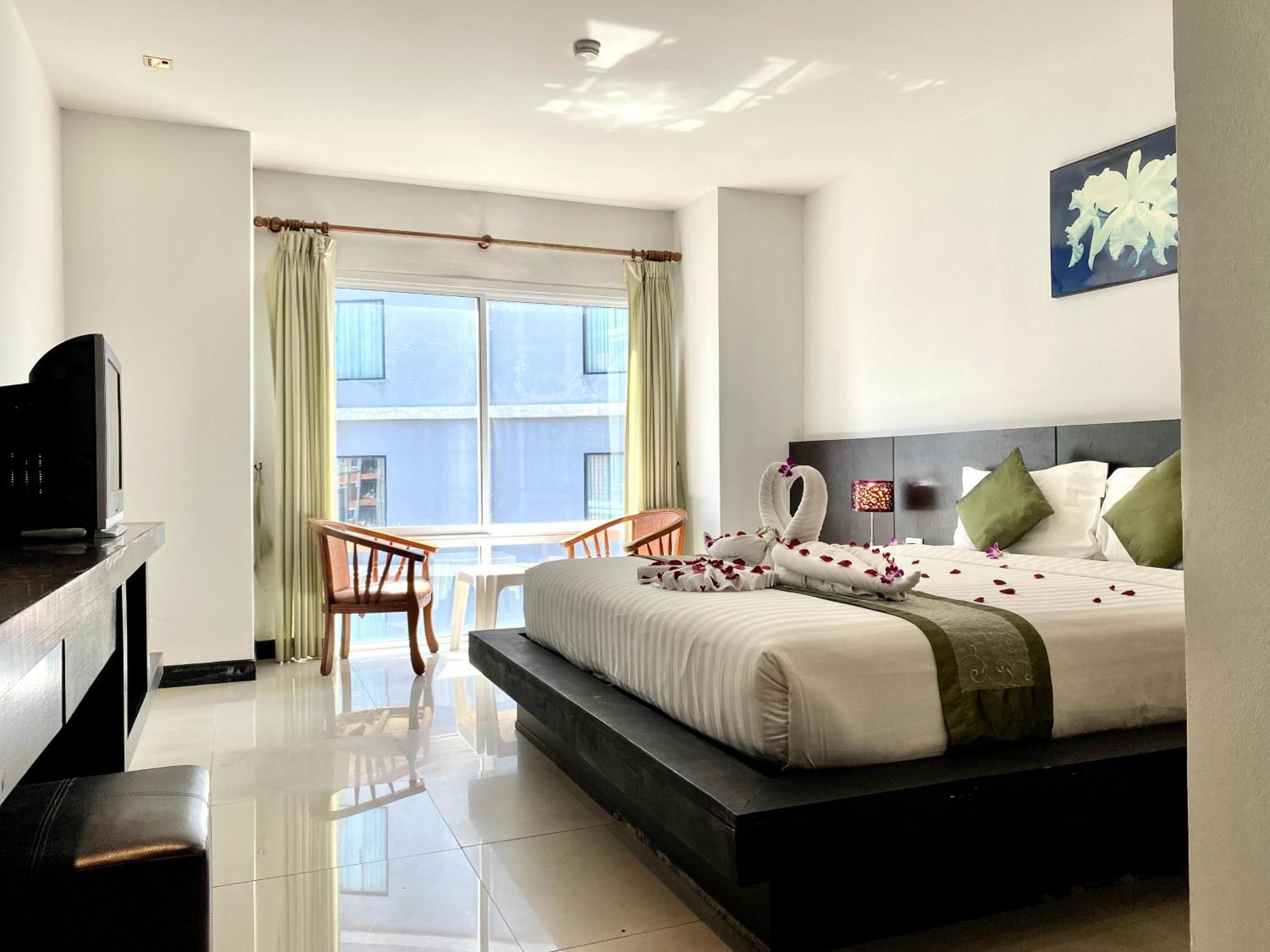 Apk Resort Patong Kültér fotó
