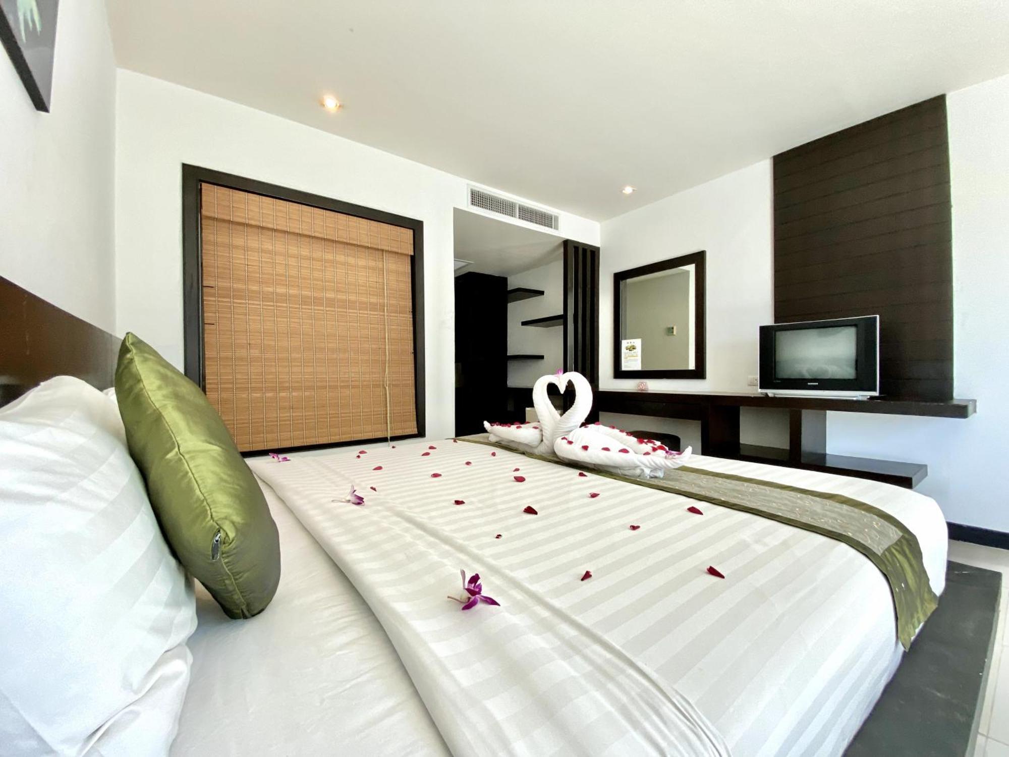 Apk Resort Patong Kültér fotó